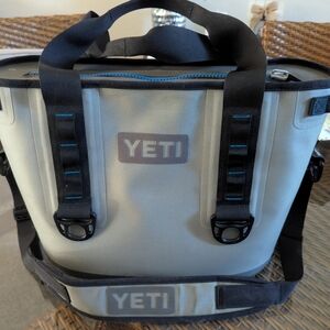 YETI Hopper 20 Soft Side Cooler